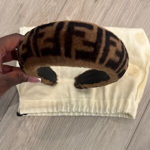 Fendi Tan and Black Logo Hairband